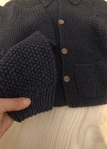 Erkek Çocuk Gri Örgü Hırka - Görsel 4