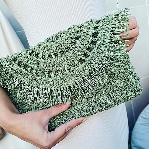Beden Yeşil saçaklı clutch çanta