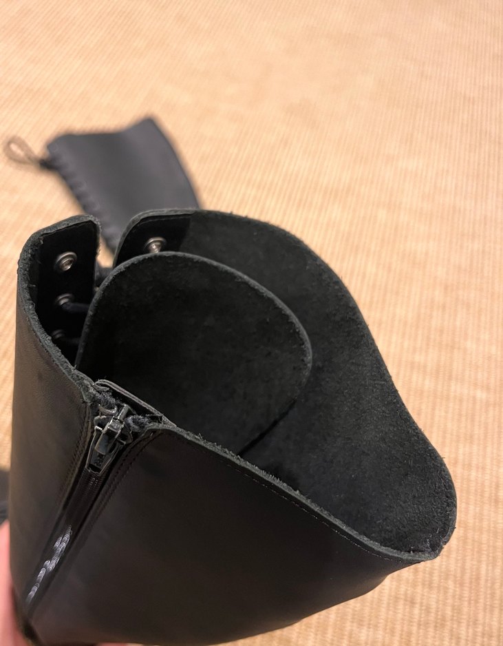 Zara Siyah Bağcıklı Topuklu Çizme - Görsel 4