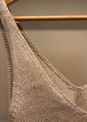 Bej V Yakalı Kadın Bluz Atlet - Görsel 5