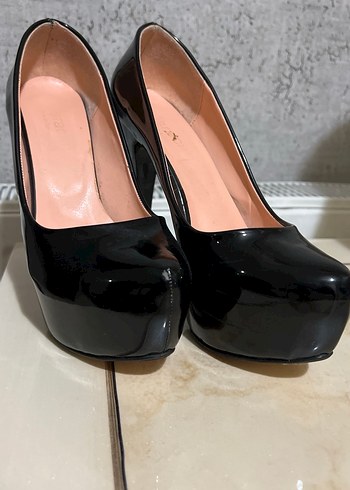 Siyah Rugan Kadın Stiletto Topuklu Ayakkabı - Görsel 3