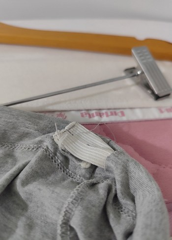 Gri Dökümlü Hamile Midi Etek - Görsel 4