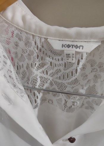 Dantel Detaylı Beyaz Kolsuz Bluz - Görsel 2
