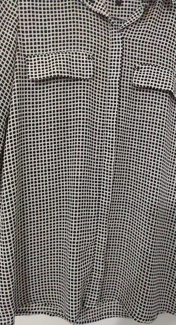 Gri Siyah Düğmeli Kadın Uzun Kollu Gömlek - Görsel 3