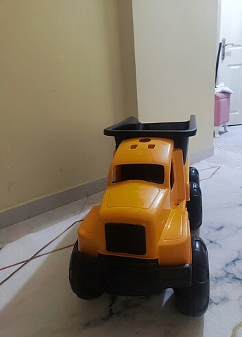 Beden Renk Pilsan büyük kamyon