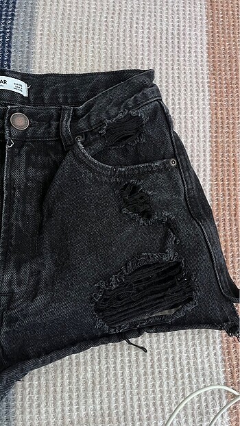 Pull and Bear Şort
