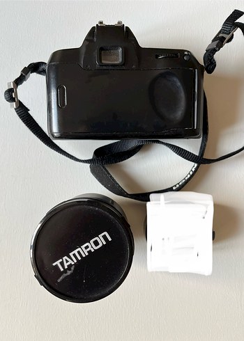Beden Renk Nikon Analog Kamera ve Tamron Lens