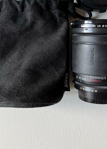 Beden Nikon Analog Kamera ve Tamron Lens