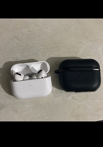 Airpods pro ( kılıf hediyeli)
