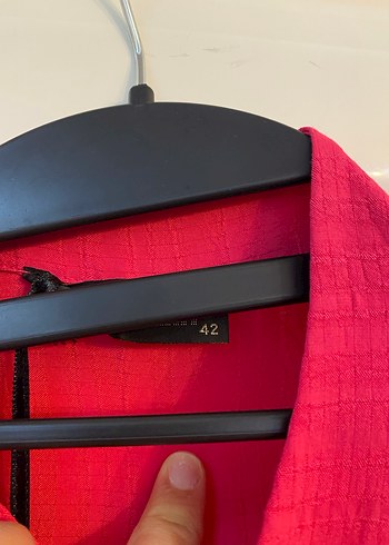 Uzun Kollu Pembe Fırfırlı Keten Gömlek - Görsel 3