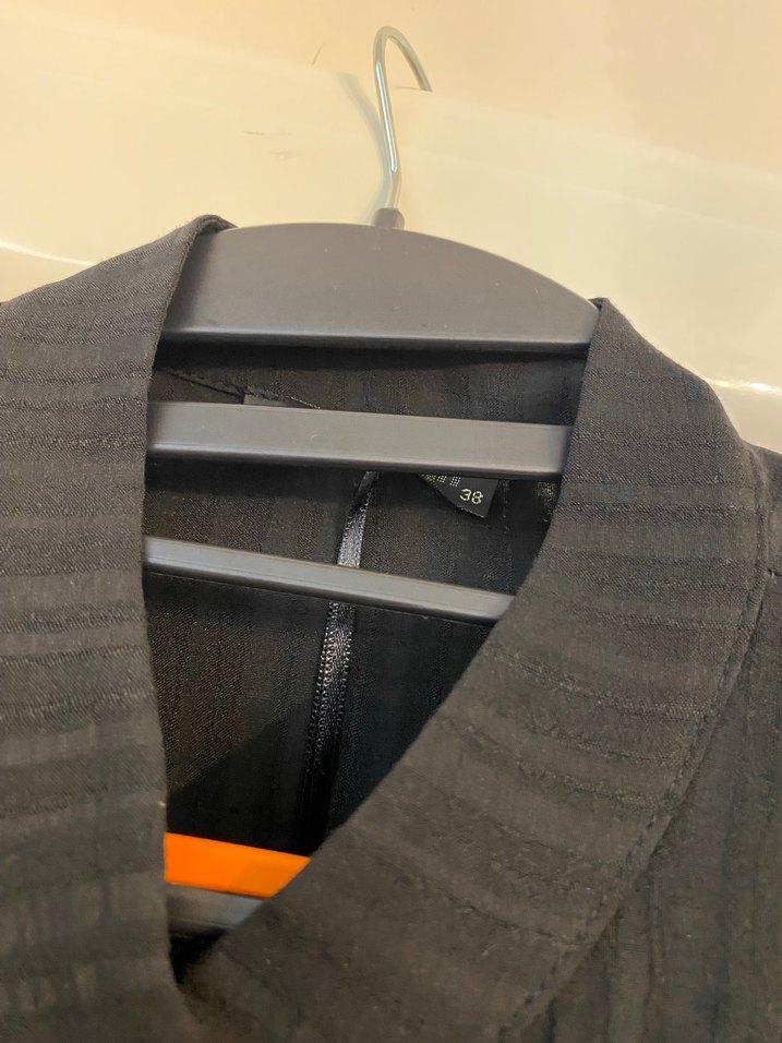 Düğmeli Siyah Uzun gömlek - Görsel 3