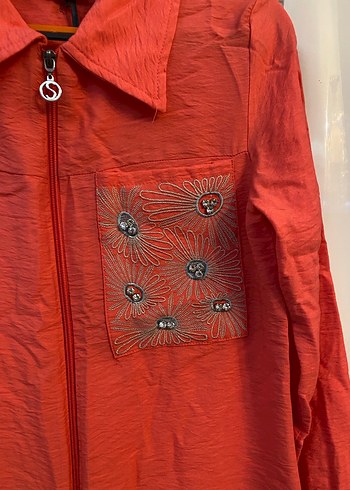 Kadın Nar Çiçeği Nakışlı Uzun Keten Ceket - Görsel 2