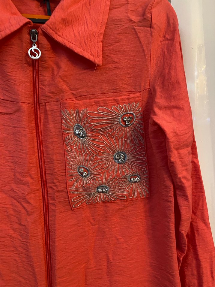 Kadın Nar Çiçeği Nakışlı Uzun Keten Ceket - Görsel 2