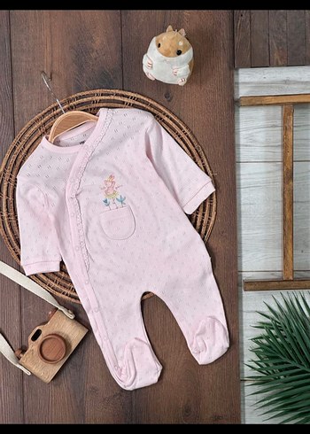 Pembe Nakışlı Düğmeli Bebek Tulumu