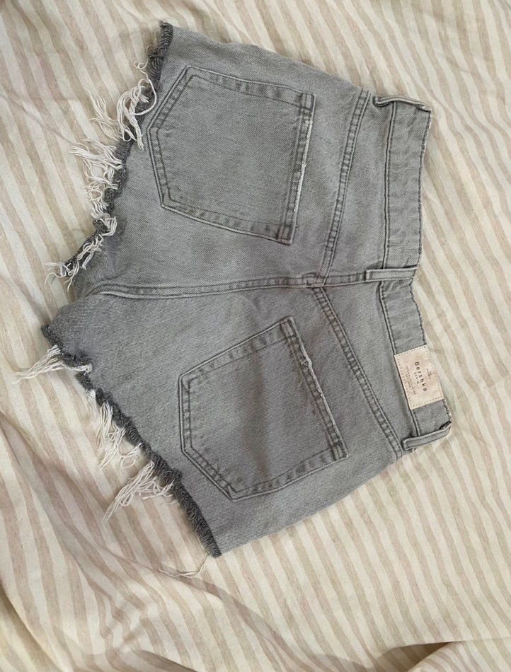 bershka şort - Görsel 2