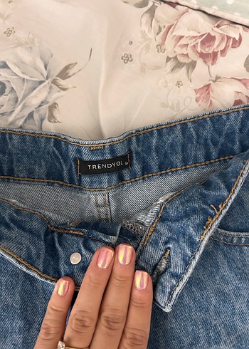 Kadın Mavi Leopar Desenli Mini Denim Şort - Görsel 3