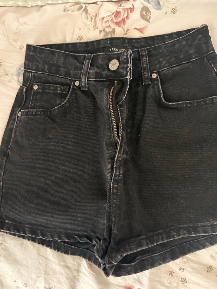 Siyah Mini Kot Şort - Görsel 2