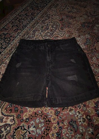 Siyah Batik Desenli Kadın Kot Şort - Görsel 3