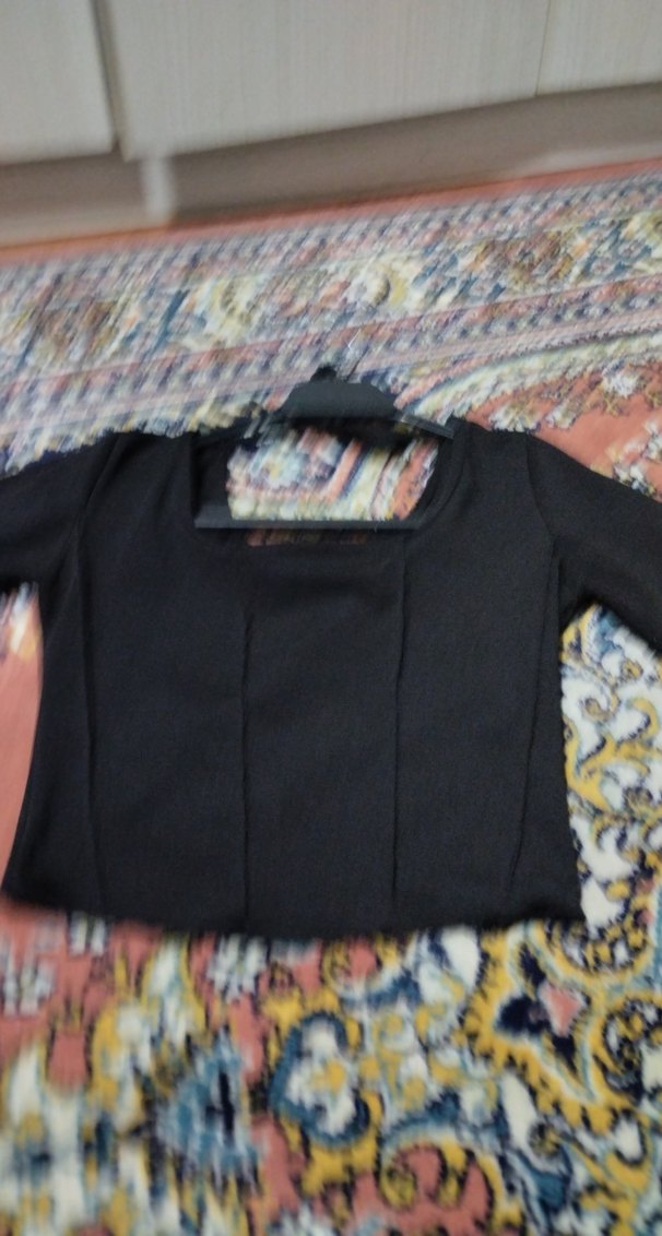 Kadın Siyah V Yaka Kemerli Bluz - Görsel 2