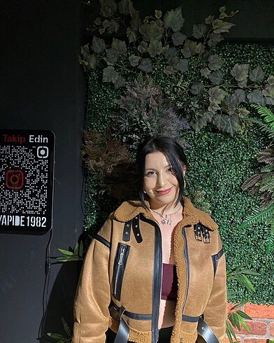 Crop ceket