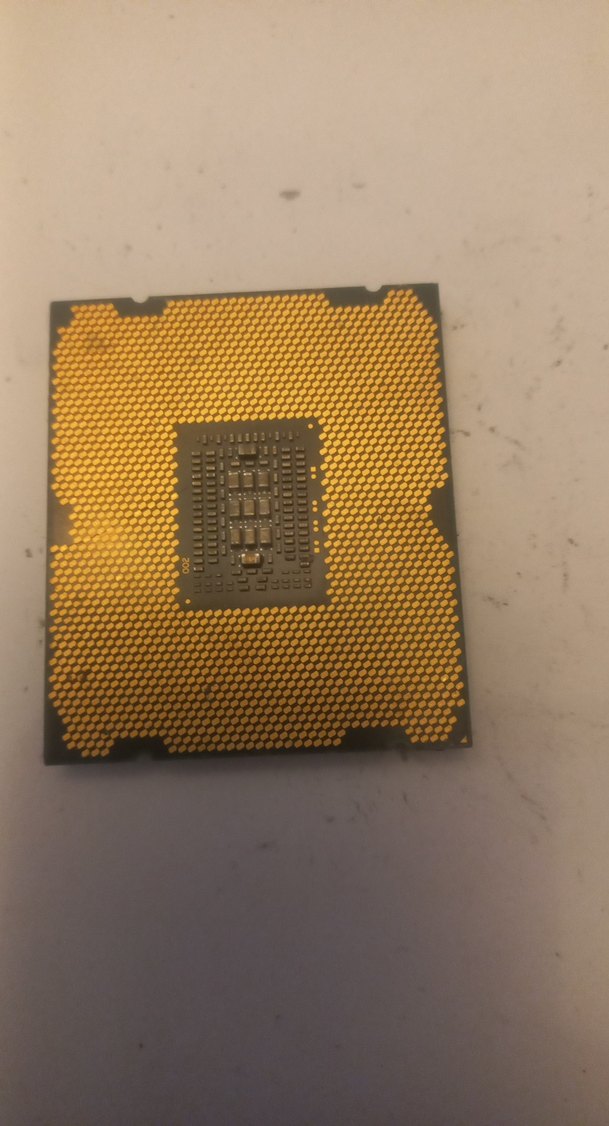 Intel Xeon E5-2620 İşlemci L309B689 Modeli - Görsel 2