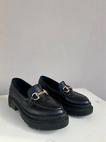 Hotiç Siyah Deri Loafers