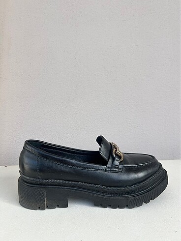 37 Beden Hotiç Siyah Deri Loafers