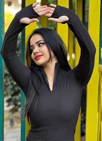 Parmak geçmeli bluz