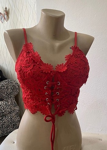 Dantel İşlemeli Kırmızı Mini Büstiyer