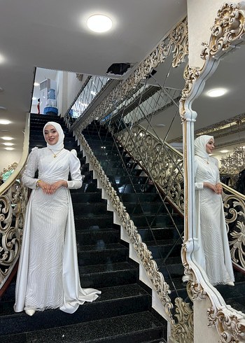 Beyaz tesettür isteme, nişan, nikah elbisesi