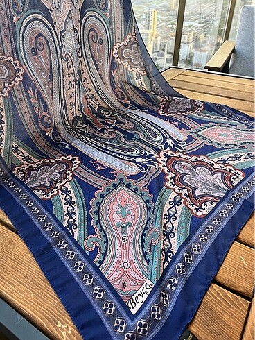 Beden mavi Renk Mavi retro desen soft şalımız