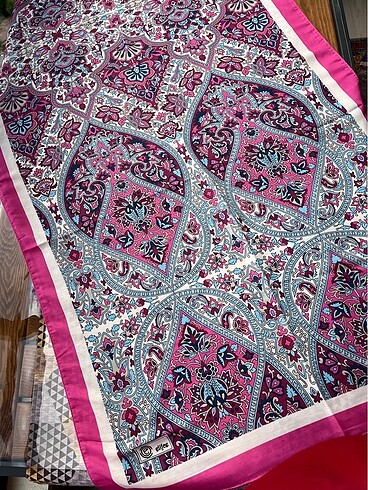 Pembe etnik desen soft şal