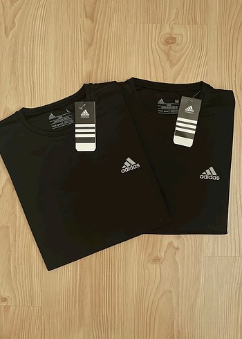 Adidas Siyah Kısa Kollu Erkek Tişört