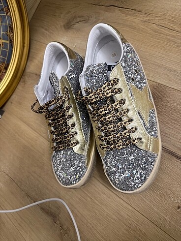 38 Beden Golden golde
