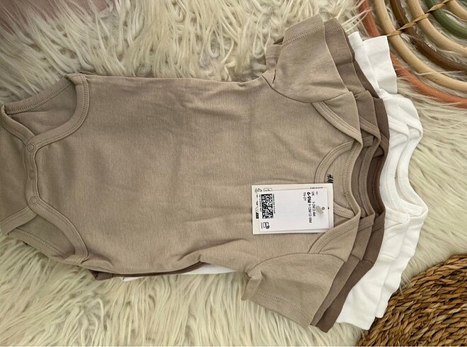 H&M body çıtçıtlı
