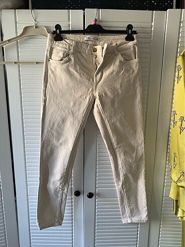 Zara krem jean