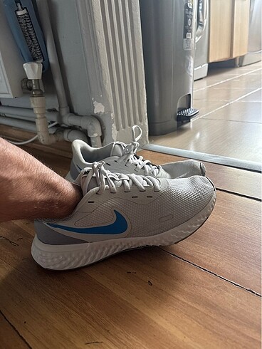 Çok az kullanıdı Nike spor