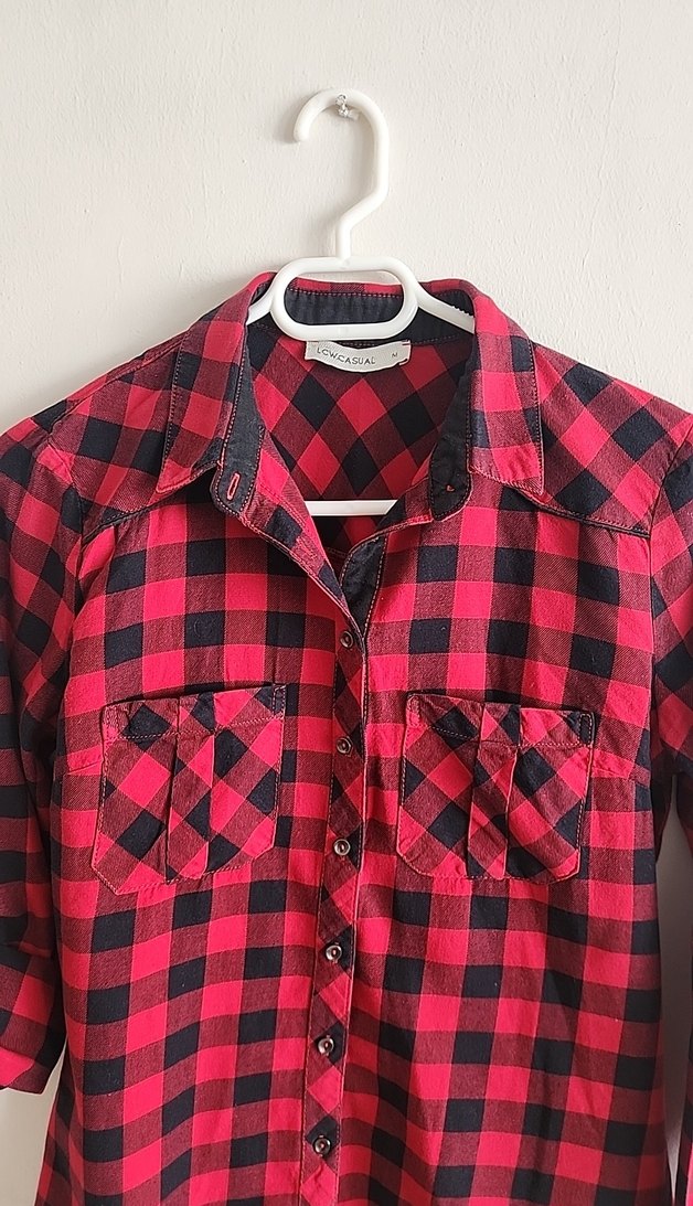 Kırmızı Kareli Pamuklu Düğmeli Kadın Gömlek - Görsel 4