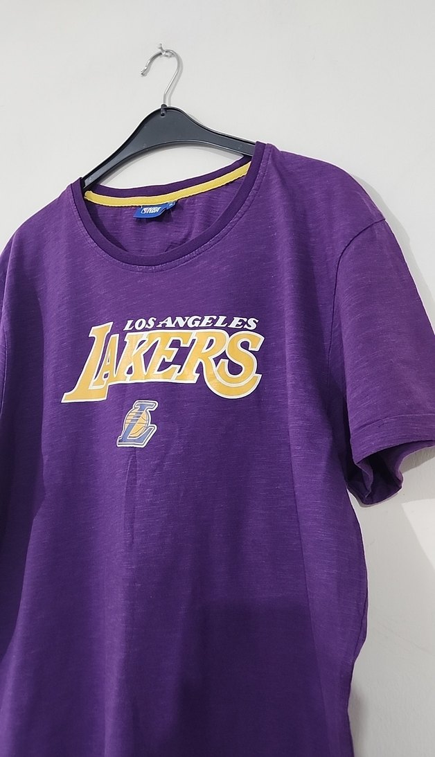 Mor Los Angeles Lakers Baskılı Erkek Tişört - Görsel 3