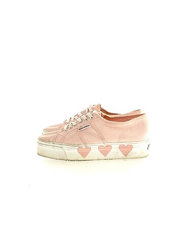 Superga Spor Ayakkabı %70 İndirimli.