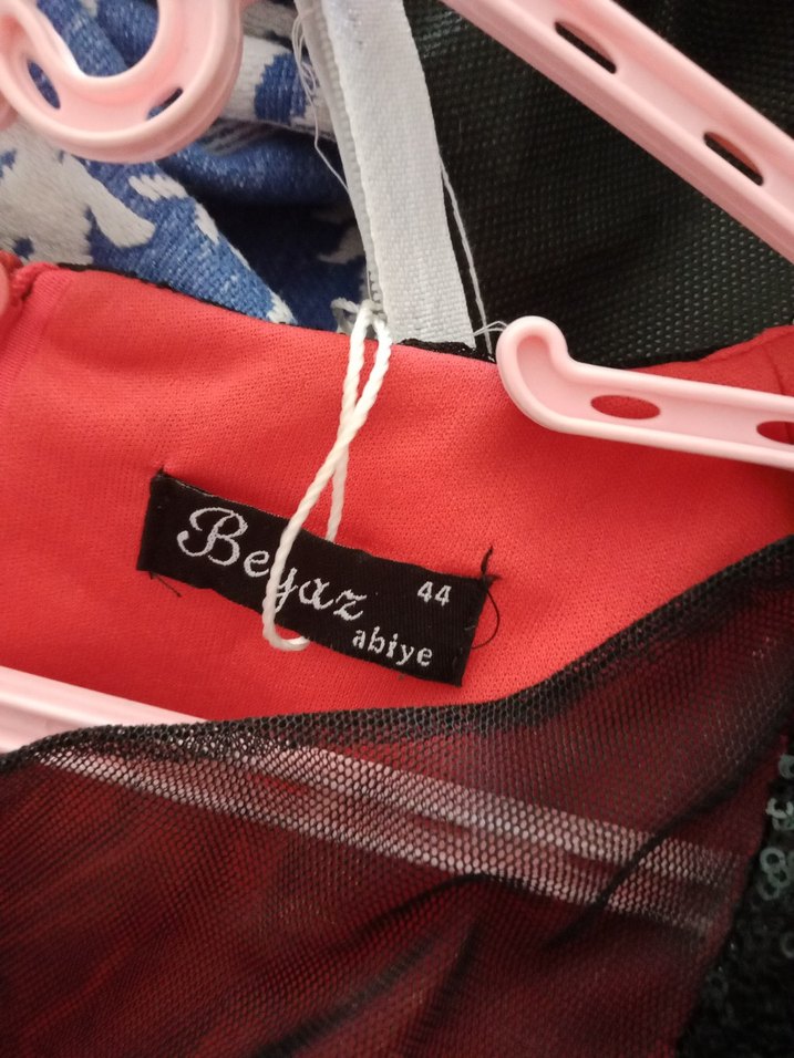 Kırmızı Siyah Dantelli Uzun Straplez Elbise - Görsel 4