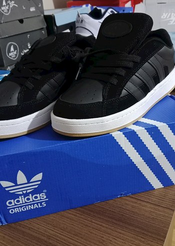 Adidas 38