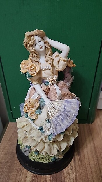 Lady biblo 