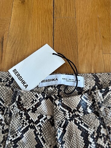 Bershka mikro şort bershka yılan deri