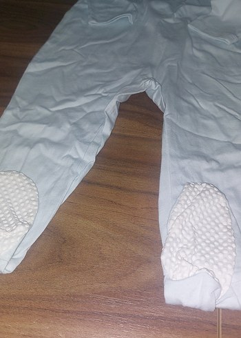 Bebek Erkek Beyaz Uzun Kollu Hastane Tulumu - Görsel 3