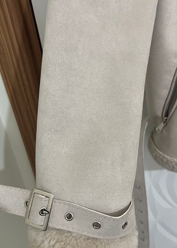 Bej Süet Kürklü Kadın Ceket - Görsel 3