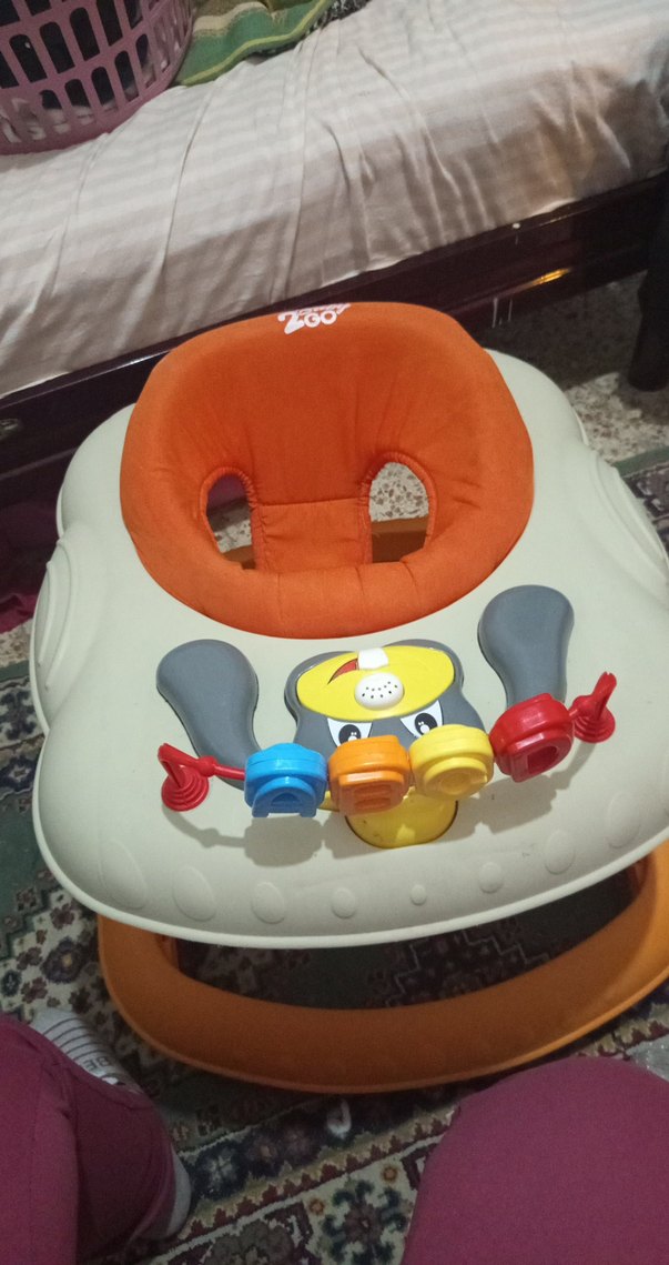 Renkli Çok Fonksiyonlu Bebek Yürüteci - Görsel 2