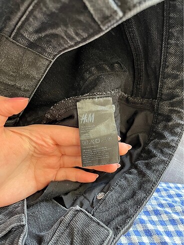 40 Beden siyah Renk hm siyah denim kot şort