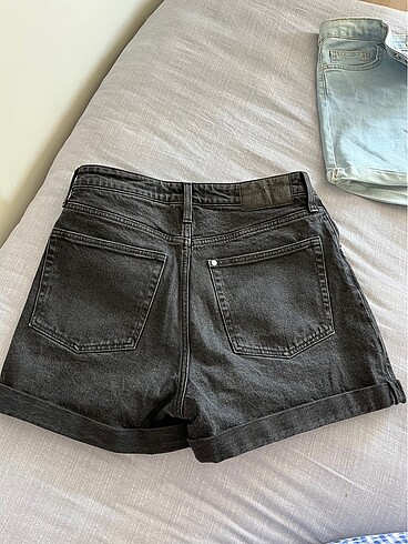 40 Beden hm siyah denim kot şort