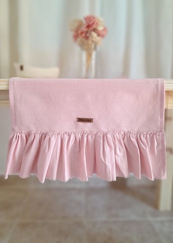 Pembe Fırfırlı runner